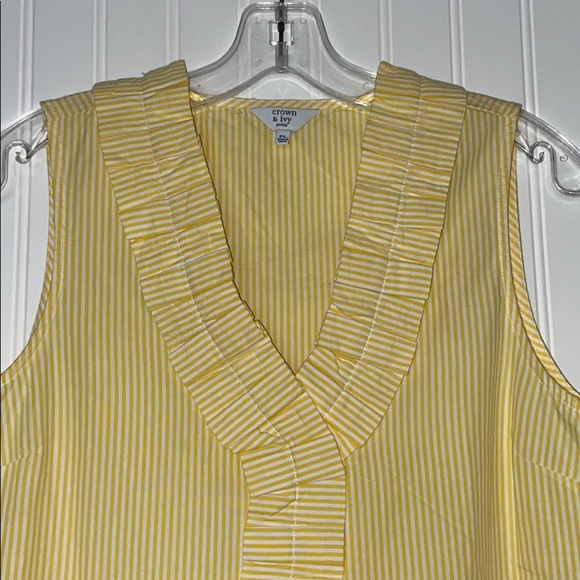 Crown & Ivy Sleeveless Top V-Neck Pleat Front - Picture 3 of 5